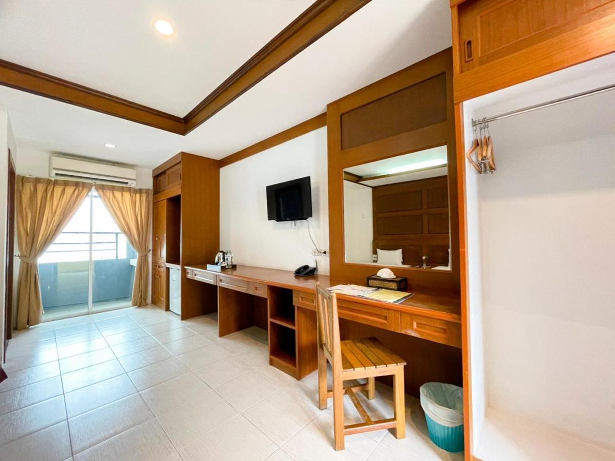 S.B.Living Place Phuket Exterior photo
