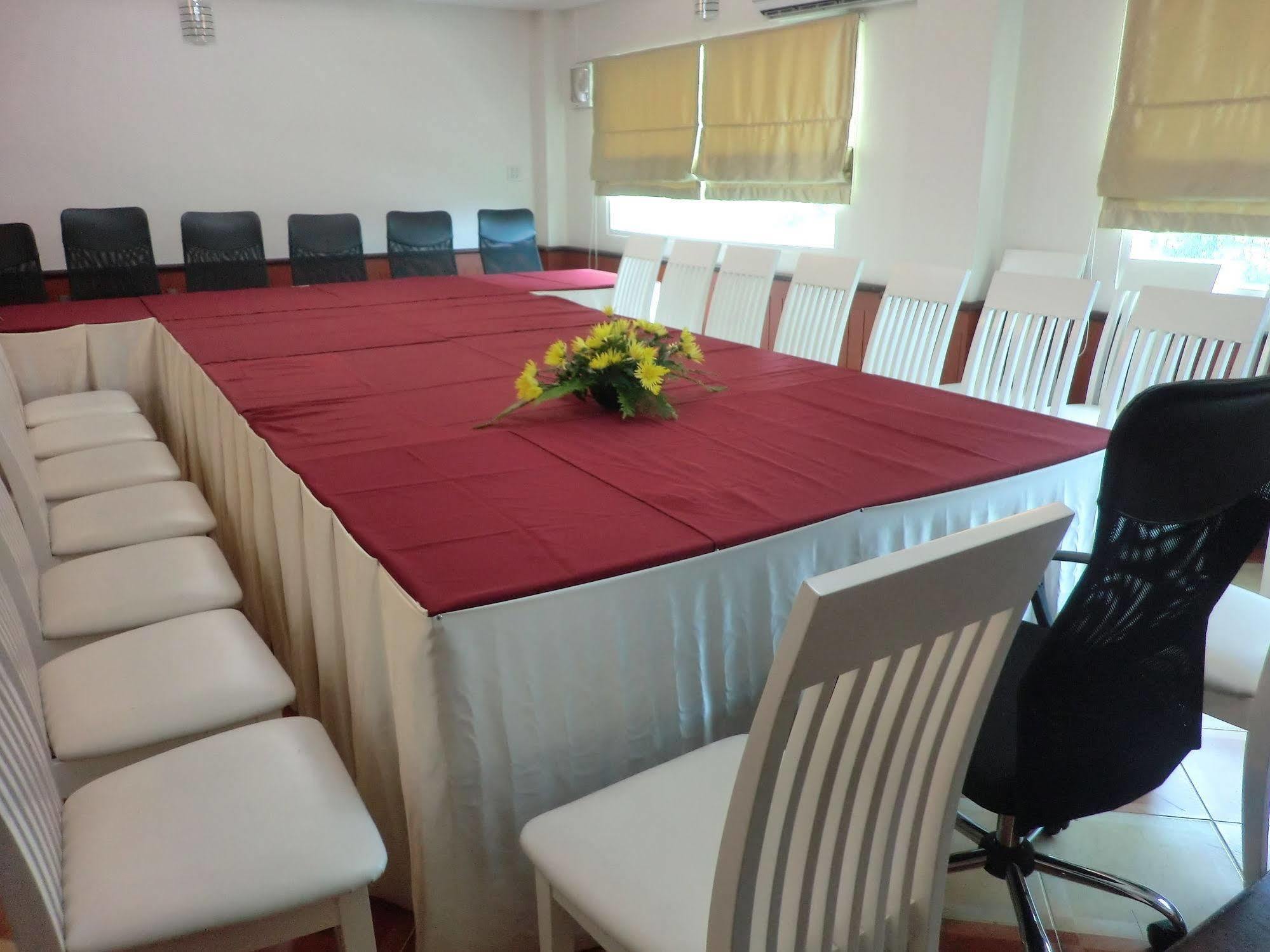 S.B.Living Place Phuket Exterior photo